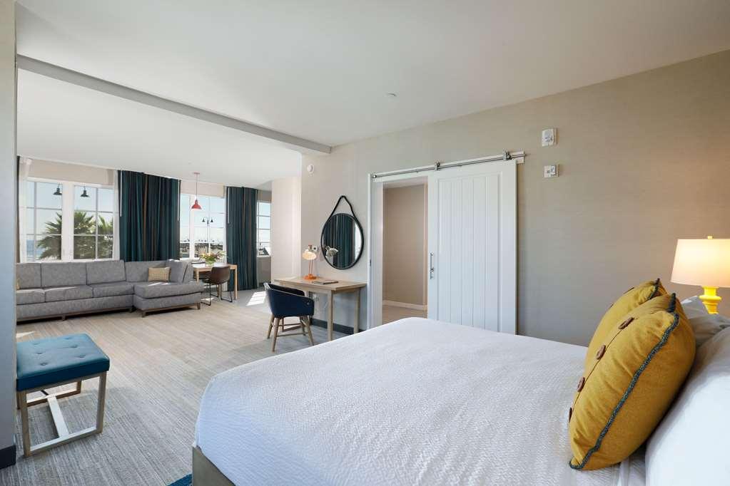 Inn At The Pier Pismo Beach, Curio Collection By Hilton Szoba fotó